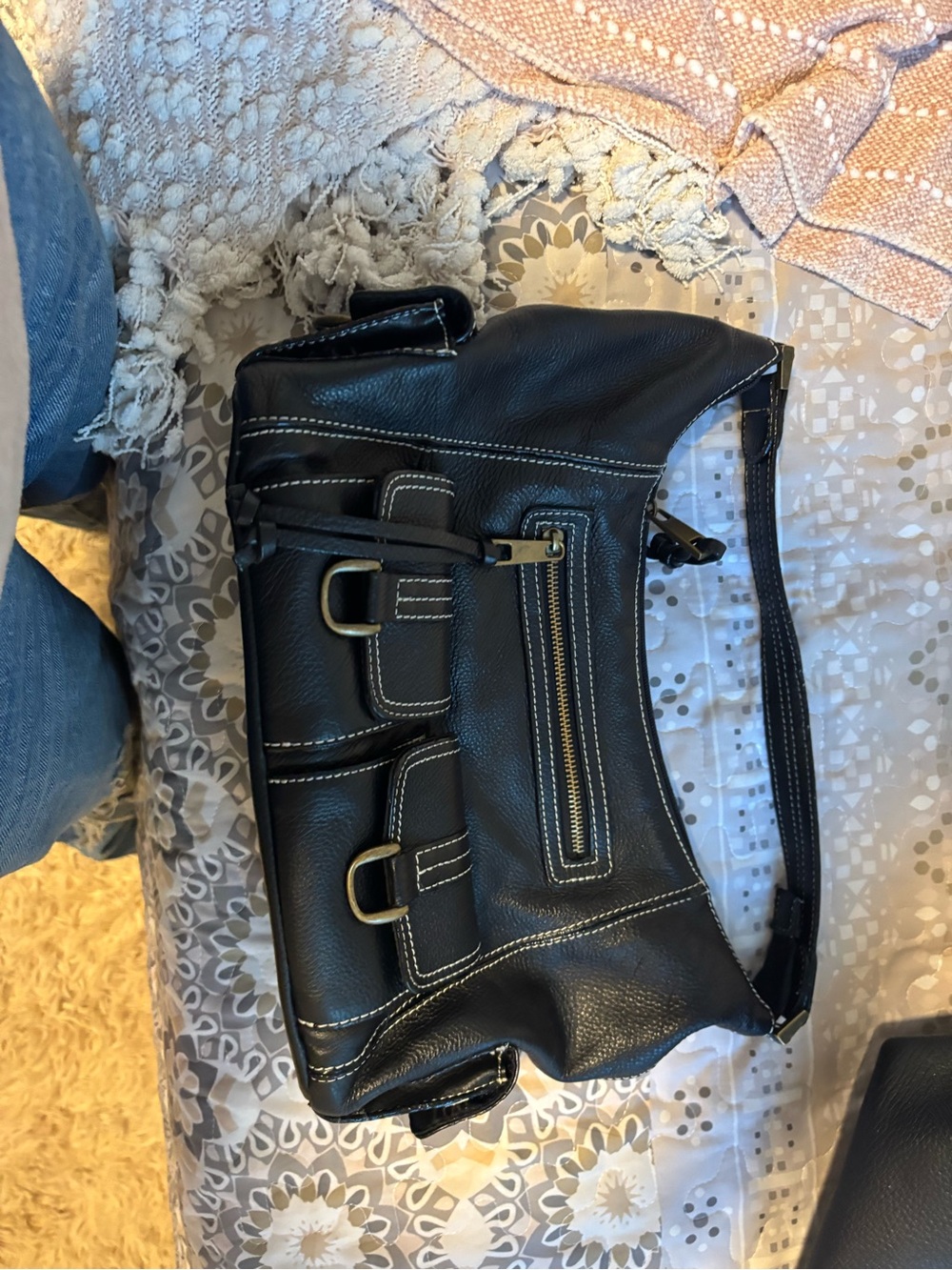 Sonoma Black Shoulder Bag with Contrasting Stitching
